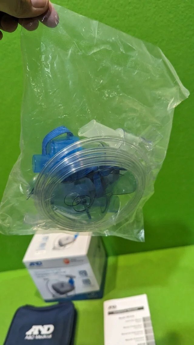 Foto 3 de A&D Medical Máquina nebulizadora compacta UN-014 para niños y adultos