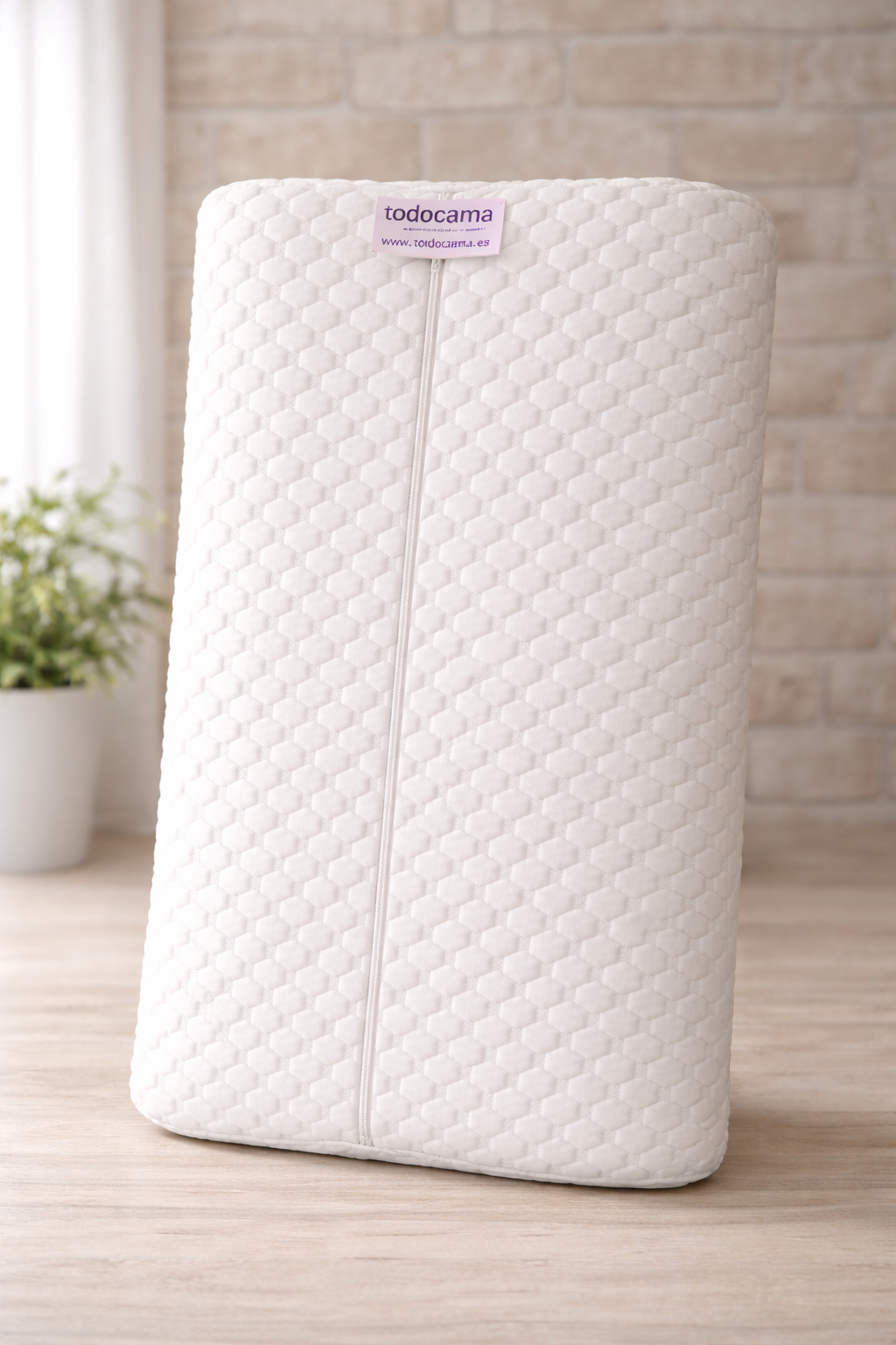Almohada viscoelástica Todocama con funda acolchada en Riobamba, Chimborazo