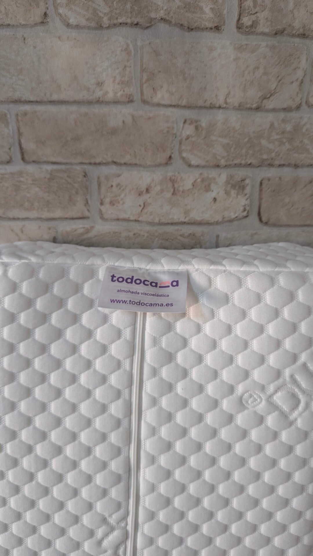 Foto 4 de Almohada viscoelástica Todocama con funda acolchada