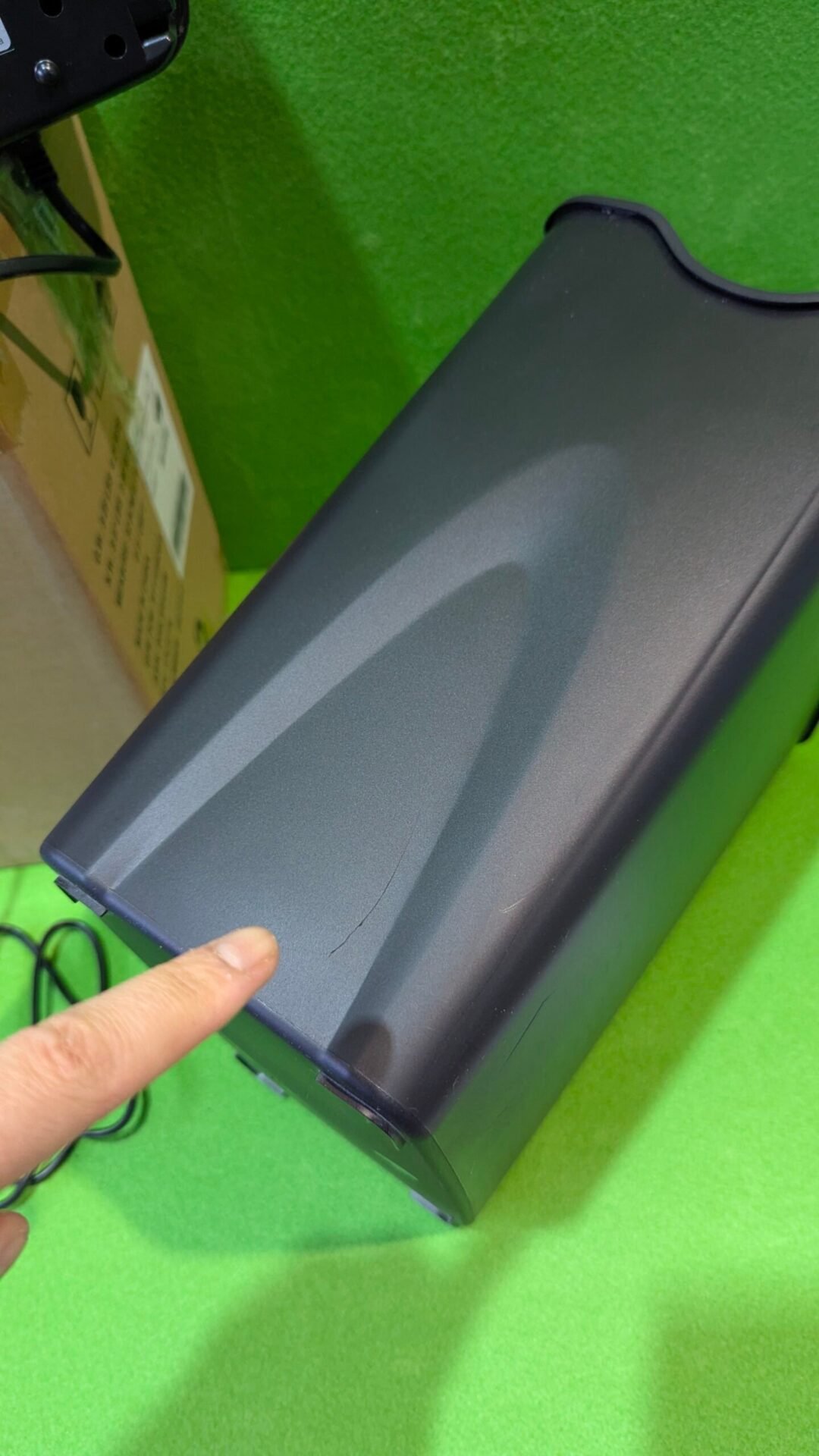 Foto 7 de Amazon Basics Destructora de papel y tarjetas con Defecto