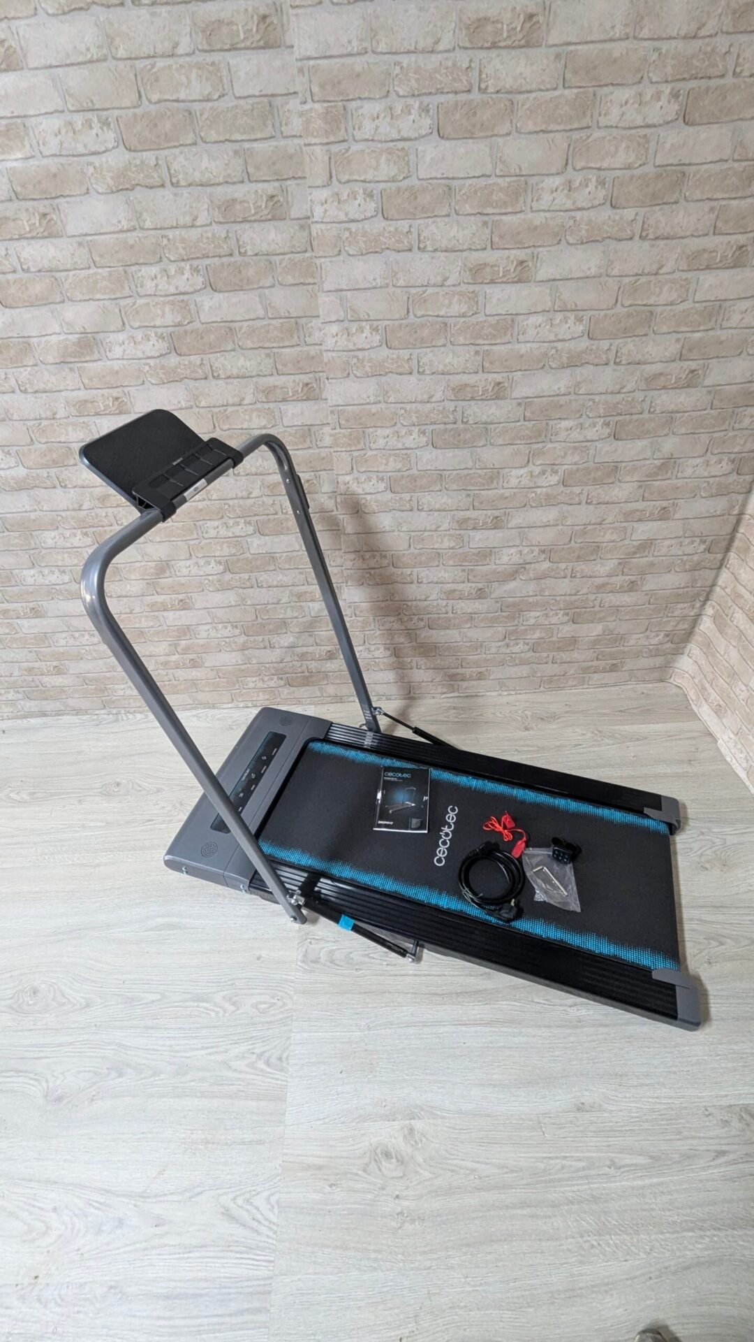 Foto 5 de Cecotec Cinta de Andar Plegable – Peso máximo permitido de 120 Kg