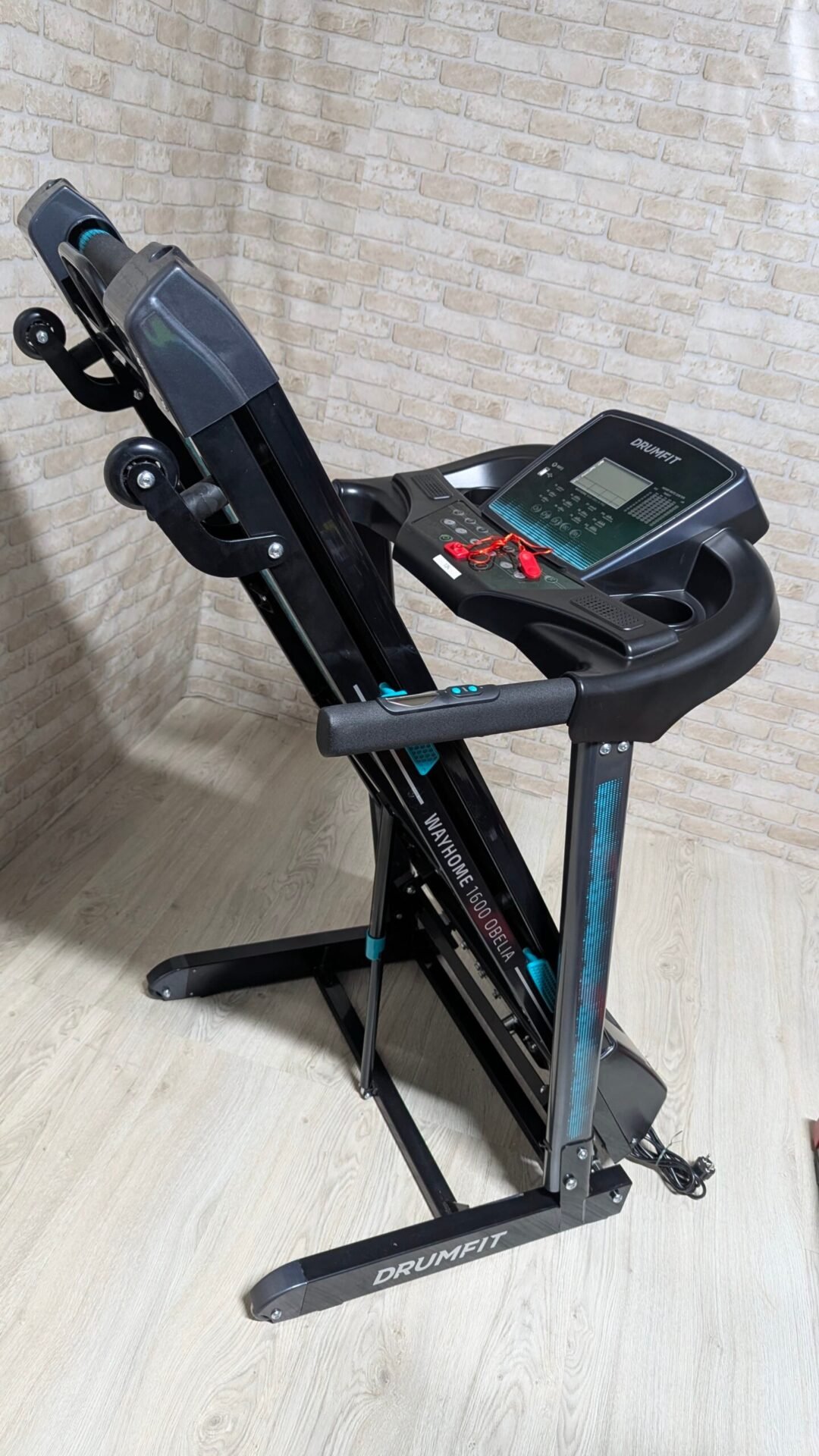 Foto 3 de Cecotec Cinta de Correr Plegable DrumFit WayHome 1600 Obelia