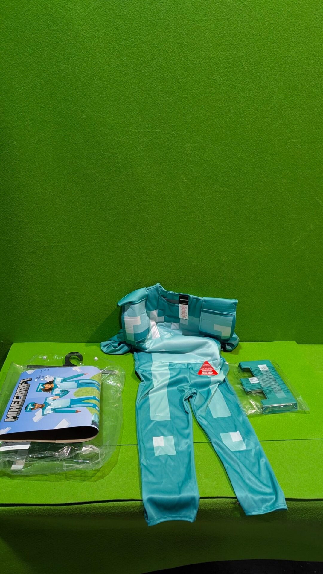 Foto 2 de Disfraz Infantil de Armadura Diamante de Minecraft 3 a 4 años