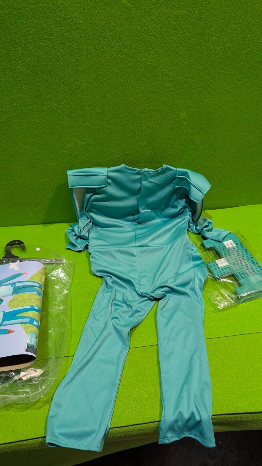Foto 6 de Disfraz Infantil de Armadura Diamante de Minecraft 3 a 4 años