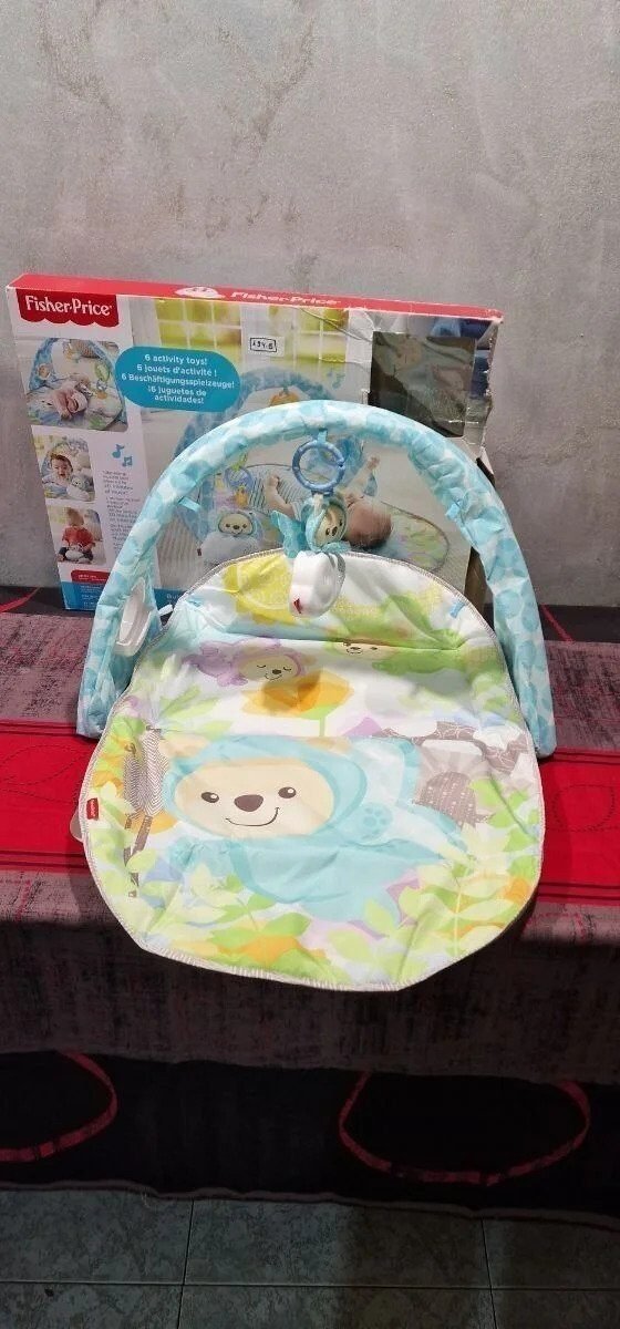 Foto 2 de Fisher-Price Gimnasio Osito Musical, manta de juego para bebé