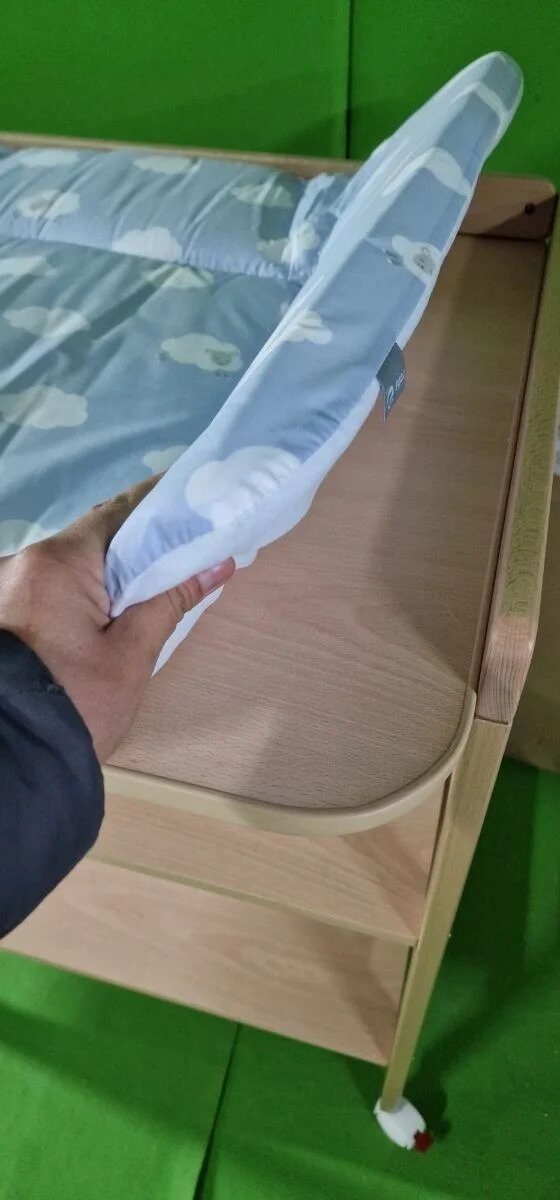 Foto 5 de Geuther 4844 – Mueble cambiador más Cambiador Jané