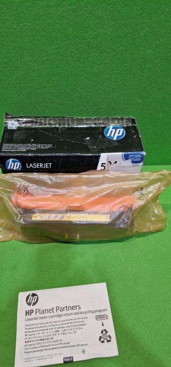 Foto 3 de HP 504A CE252A Amarillo