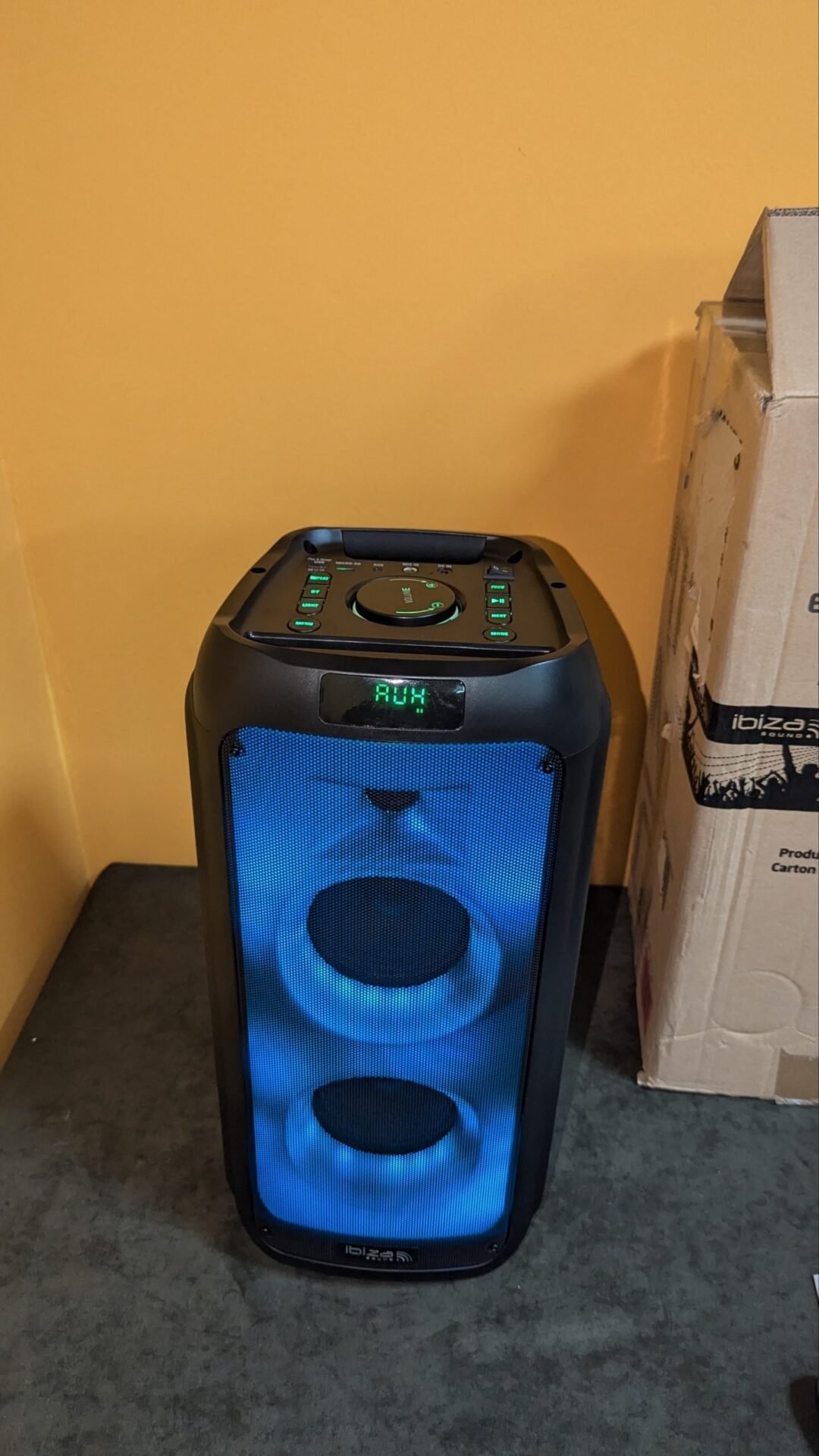 Foto 9 de Ibiza – WAVE6 – Parlante a pilas de 250W/2×5.25″
