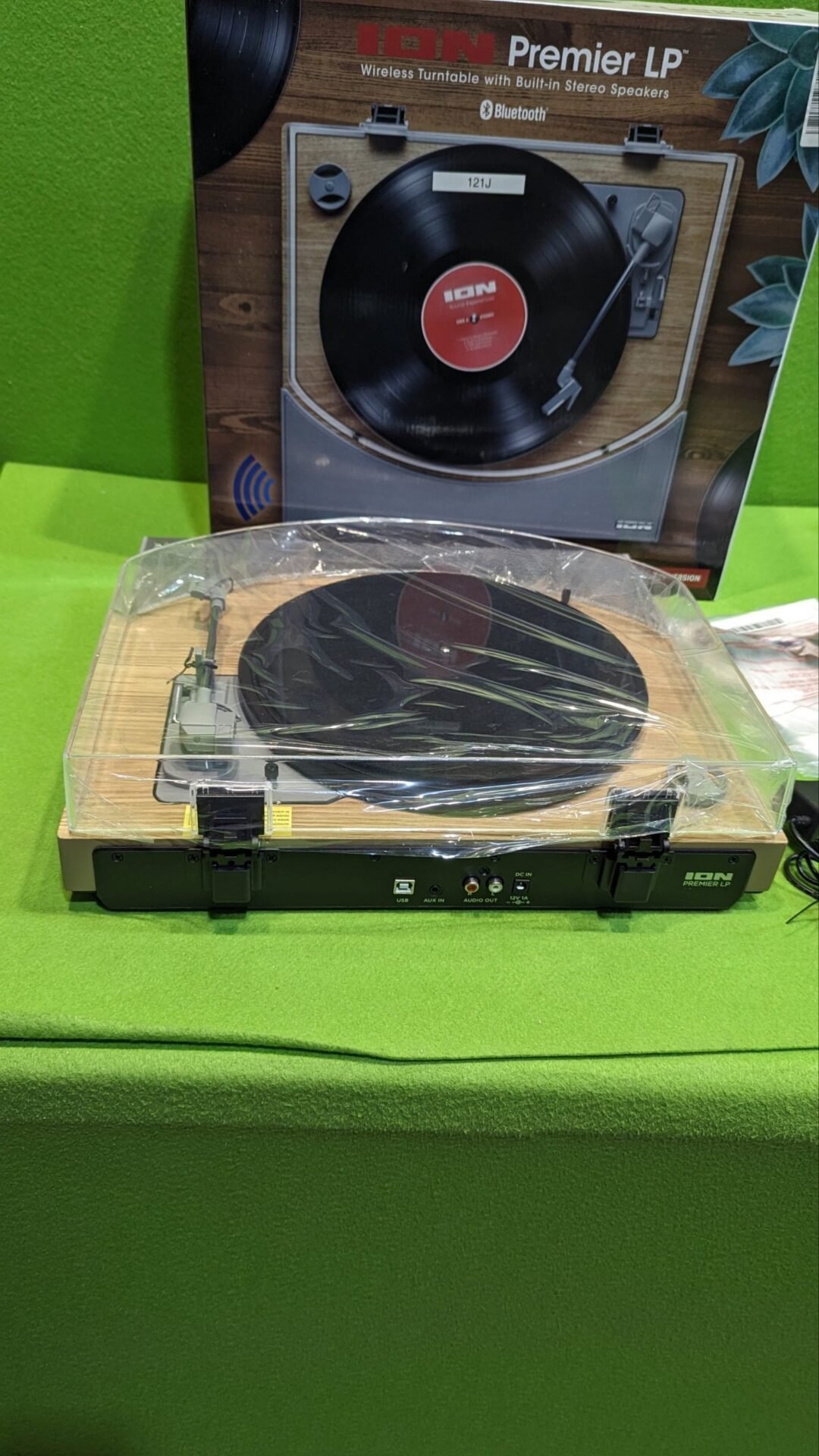 Foto 3 de ION Audio Premier LP Tocadiscos de vinilo Bluetooth, de 3 velocidades, parlantes
