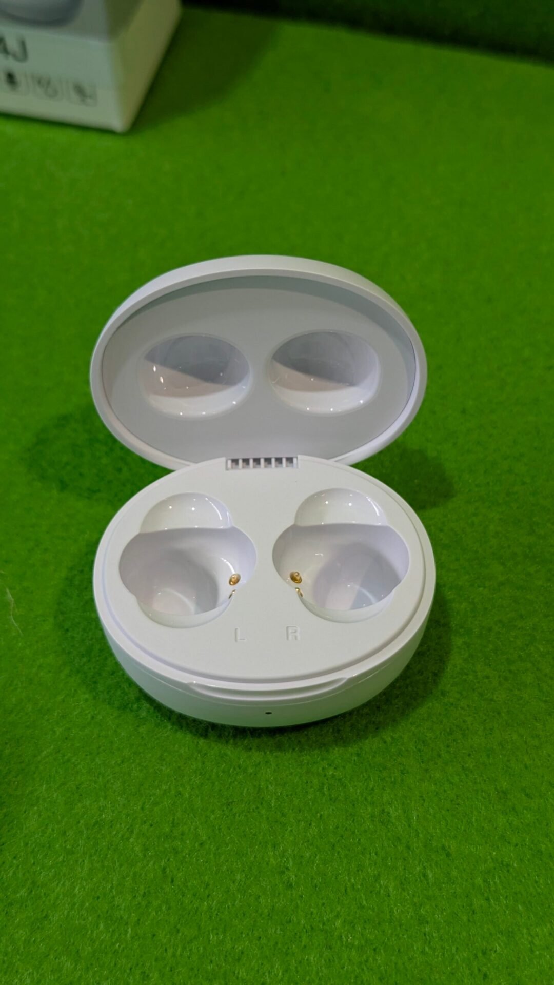 Foto 6 de JVC HA-Z66T-W-E Gumy Mini Audífonos inalámbricos