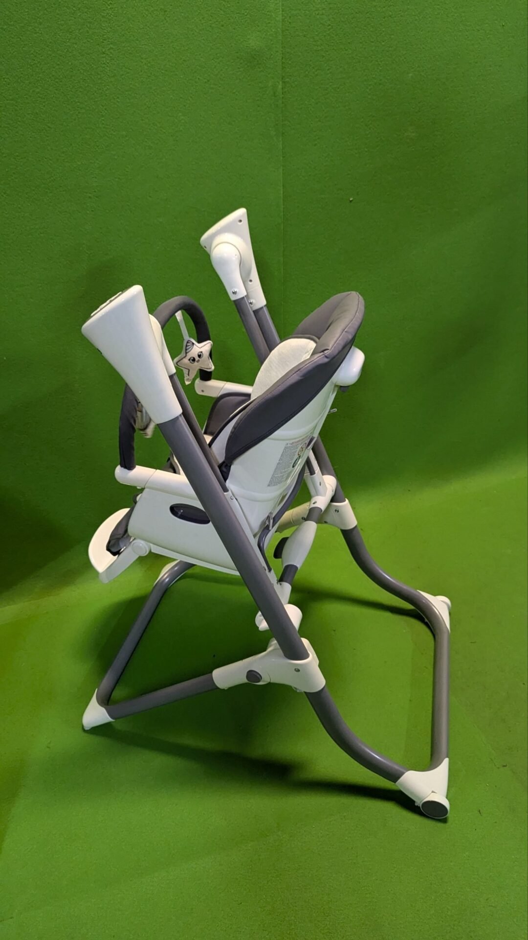 Foto 8 de LIONELO Niles 2 en 1 silla alta para bebé plegable NO FUNCIONA LA FORMA AUTOMÁTI