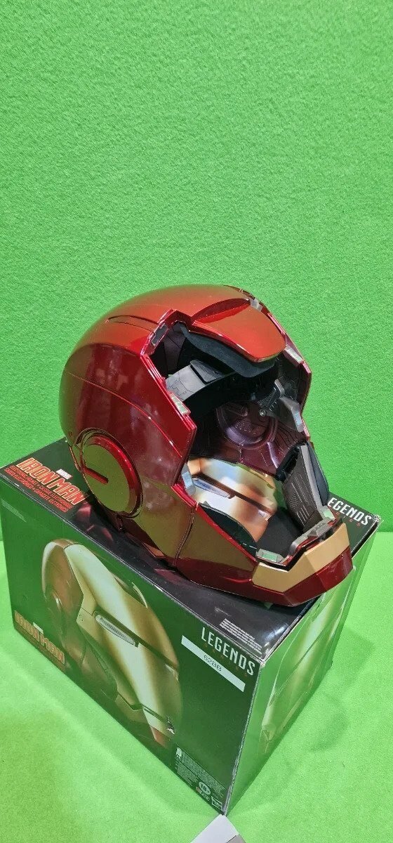 Foto 10 de Marvel Legends Avengers Casco electrónico Iron Man