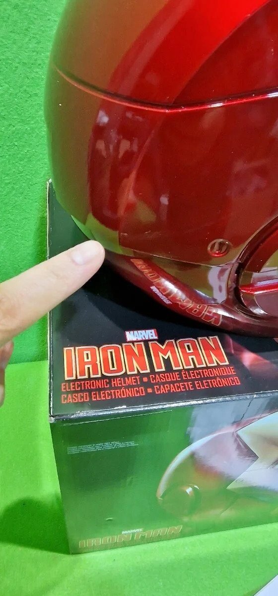 Foto 6 de Marvel Legends Avengers Casco electrónico Iron Man