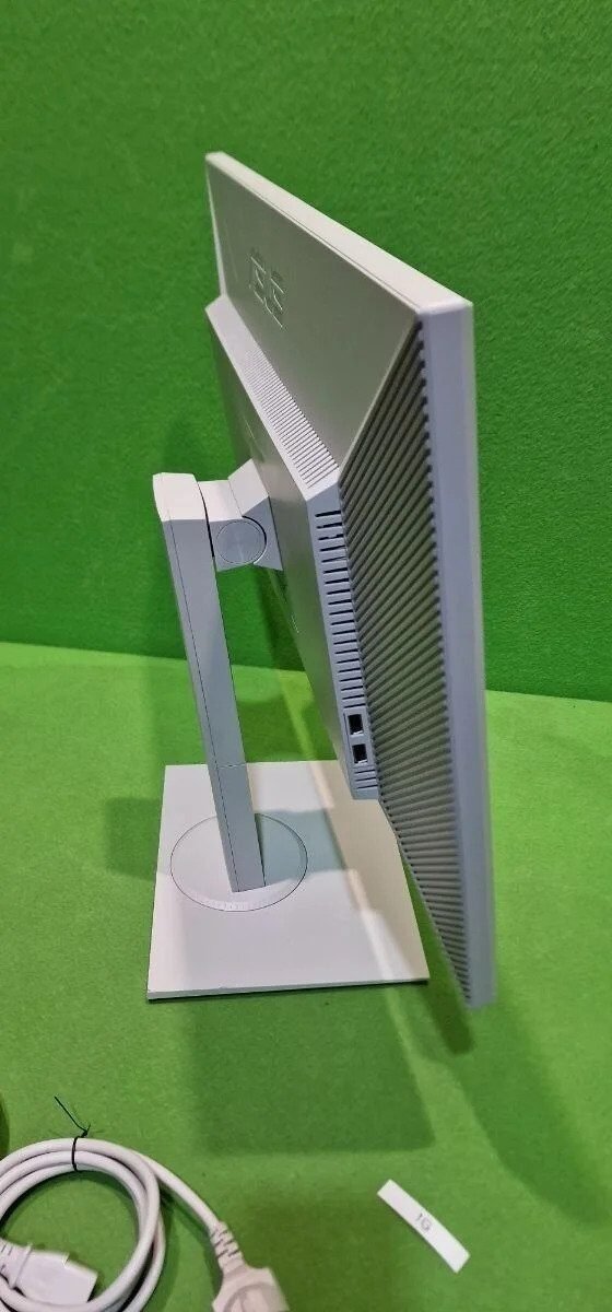 Foto 10 de Monitor de negocio ASUS BE24AQLB 24,1″