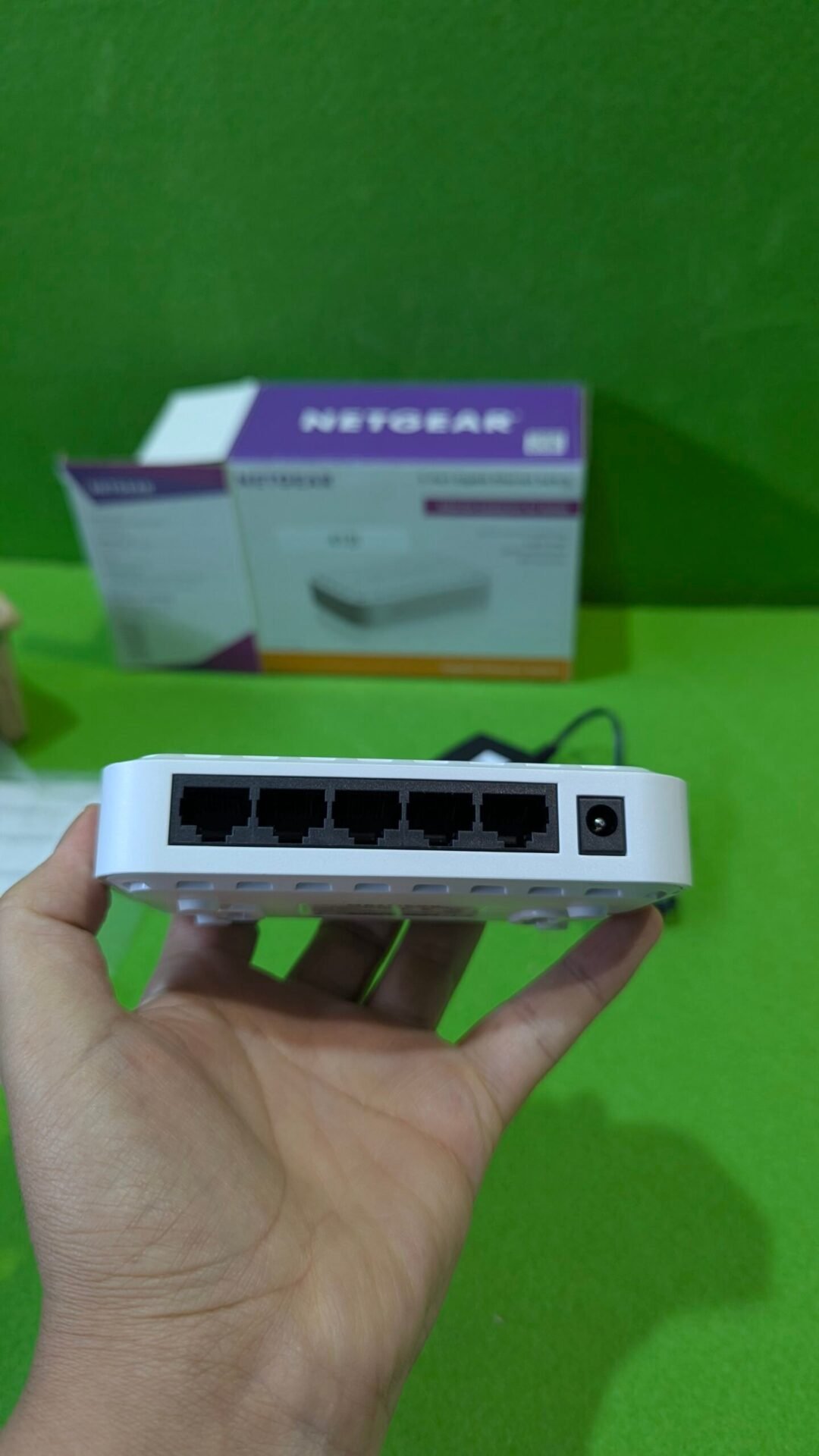 Foto 5 de NETGEAR Switch Gigabit de 5 Puertos GS605-400PES