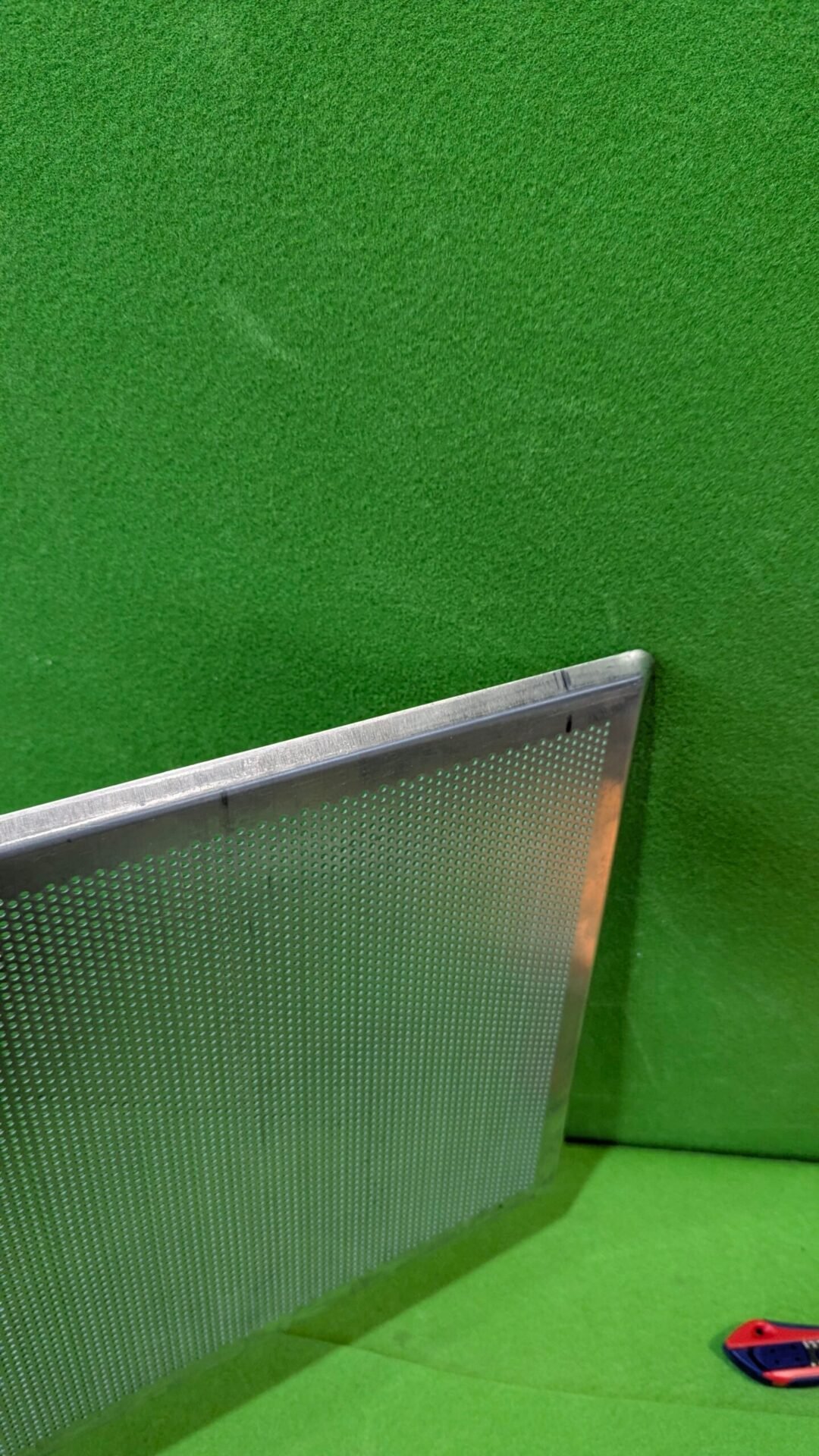 Foto 4 de PLACA ALUMINIO, 1,5 MM 60 X 40 CM PERFORADA