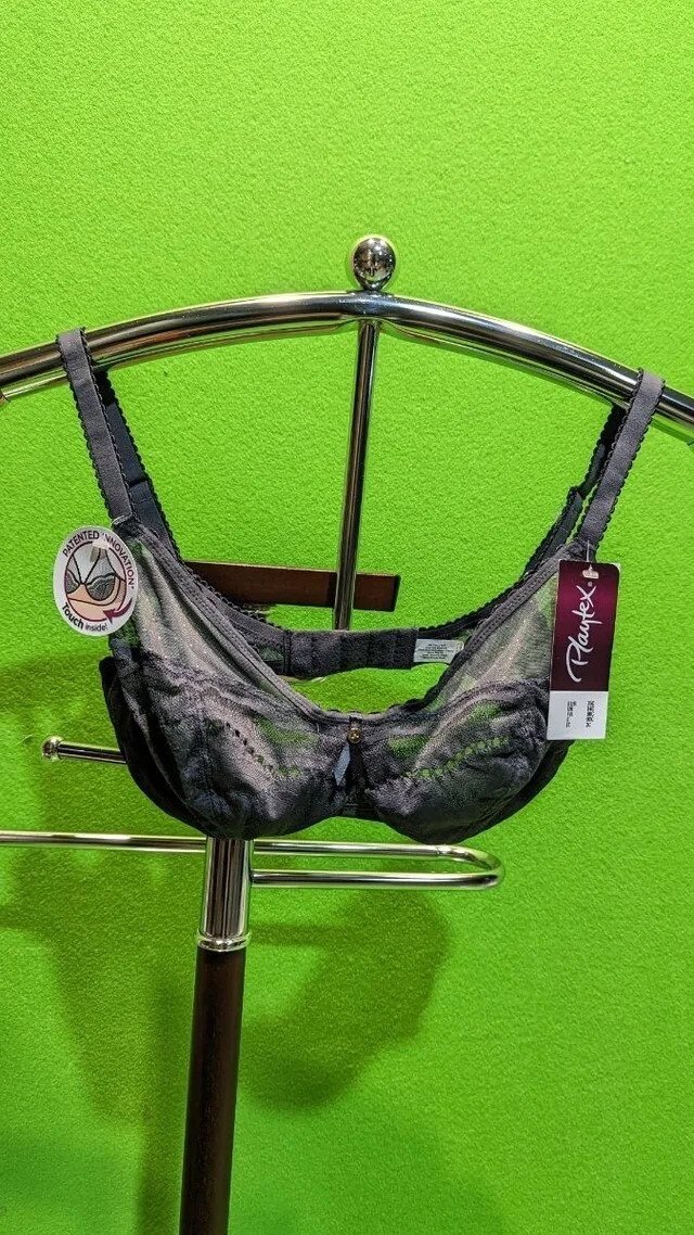 Playtex Brasier con aros de encaje y microfibra Talla: FR 90C en Riobamba, Chimborazo