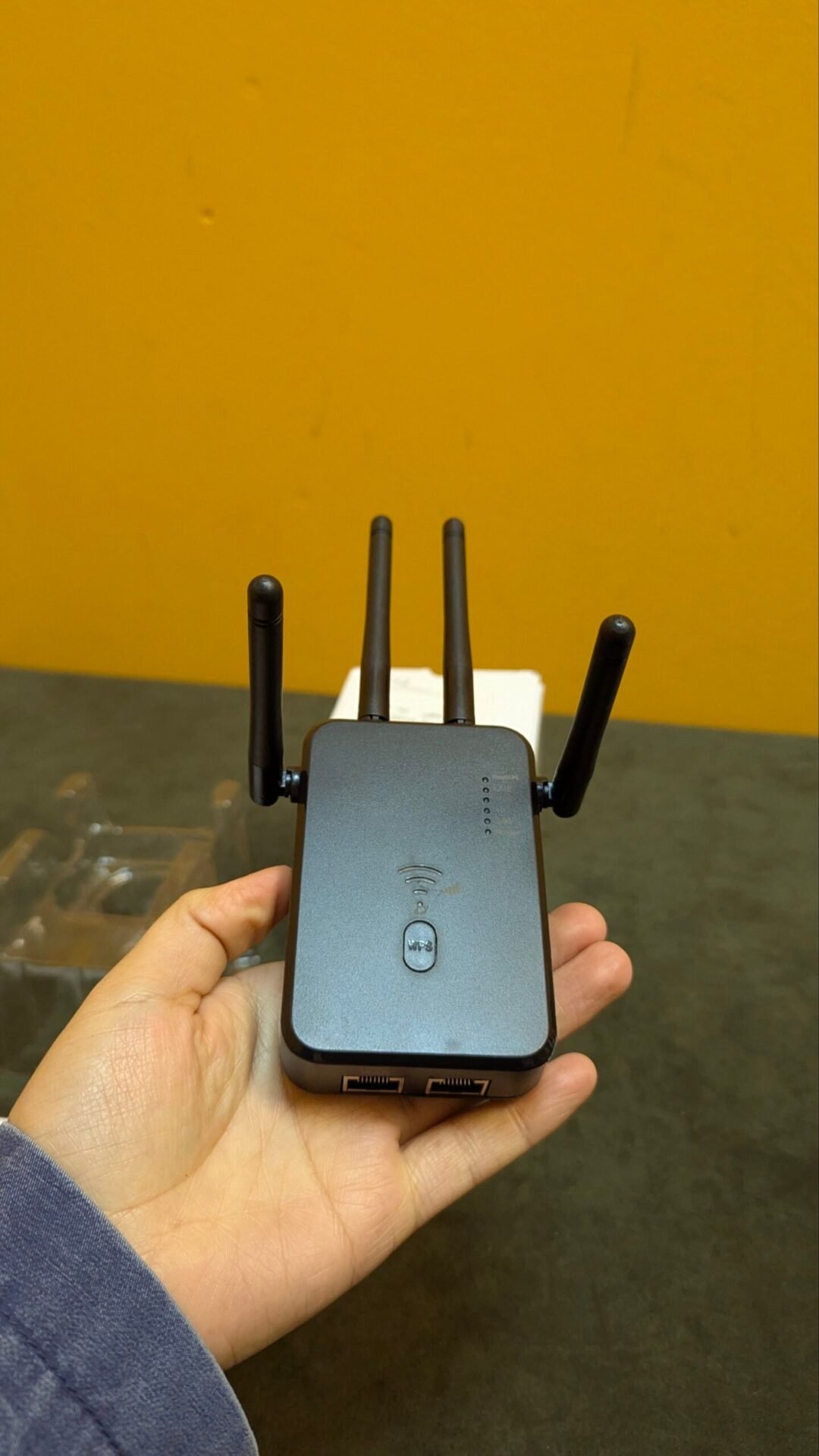 Foto 8 de Repetidor WiFi AC1200 doble banda 2.4/5 GHz con 4 antenas