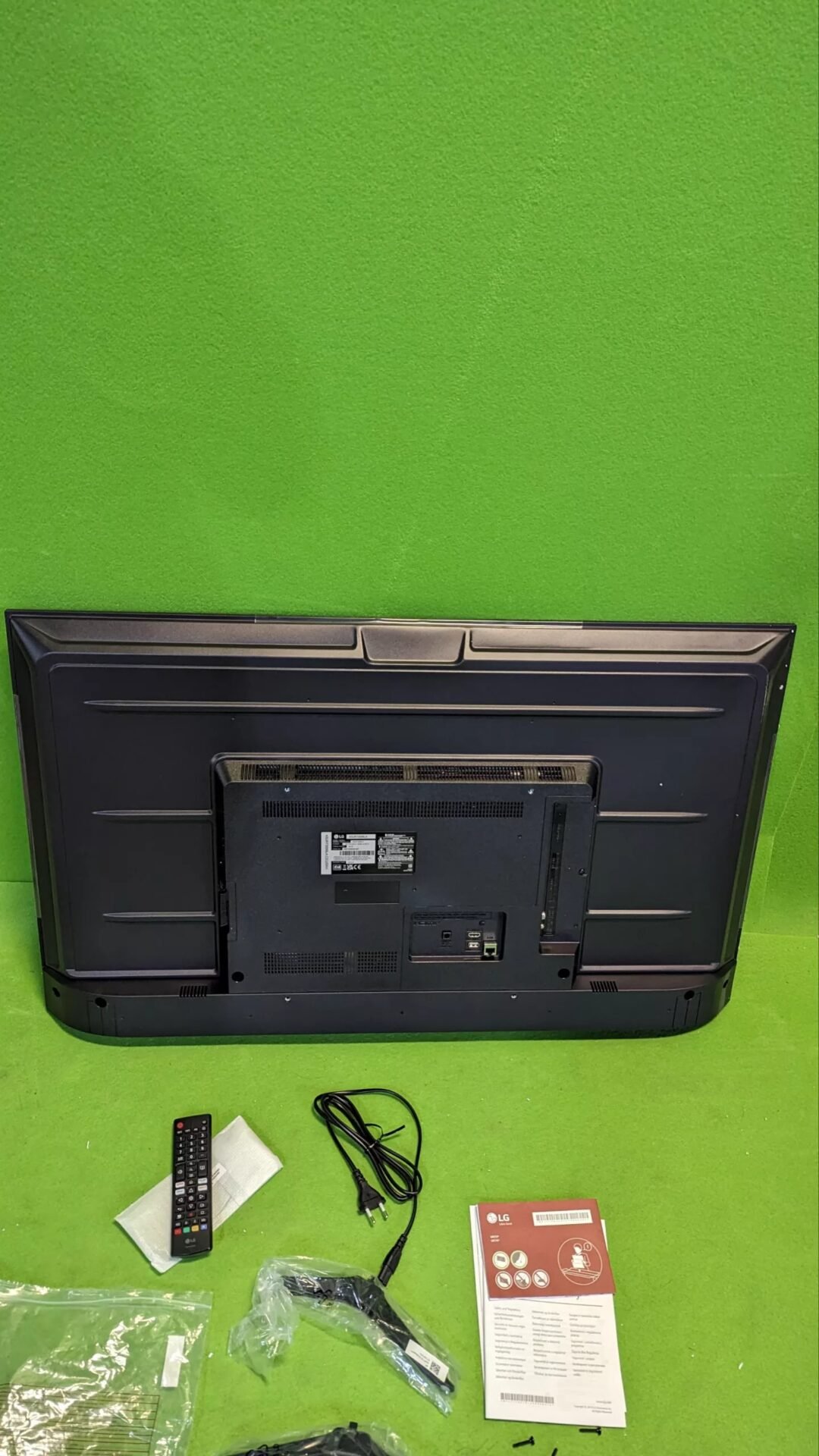 Foto 3 de REPUESTOS LG 43UR73006LA 43″, 4K UHD, Smart TV