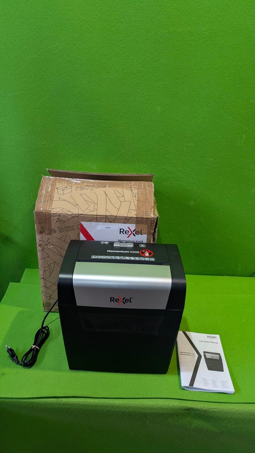 Foto 2 de Rexel 2104570EU Destructora Personal hasta 8 Hojas