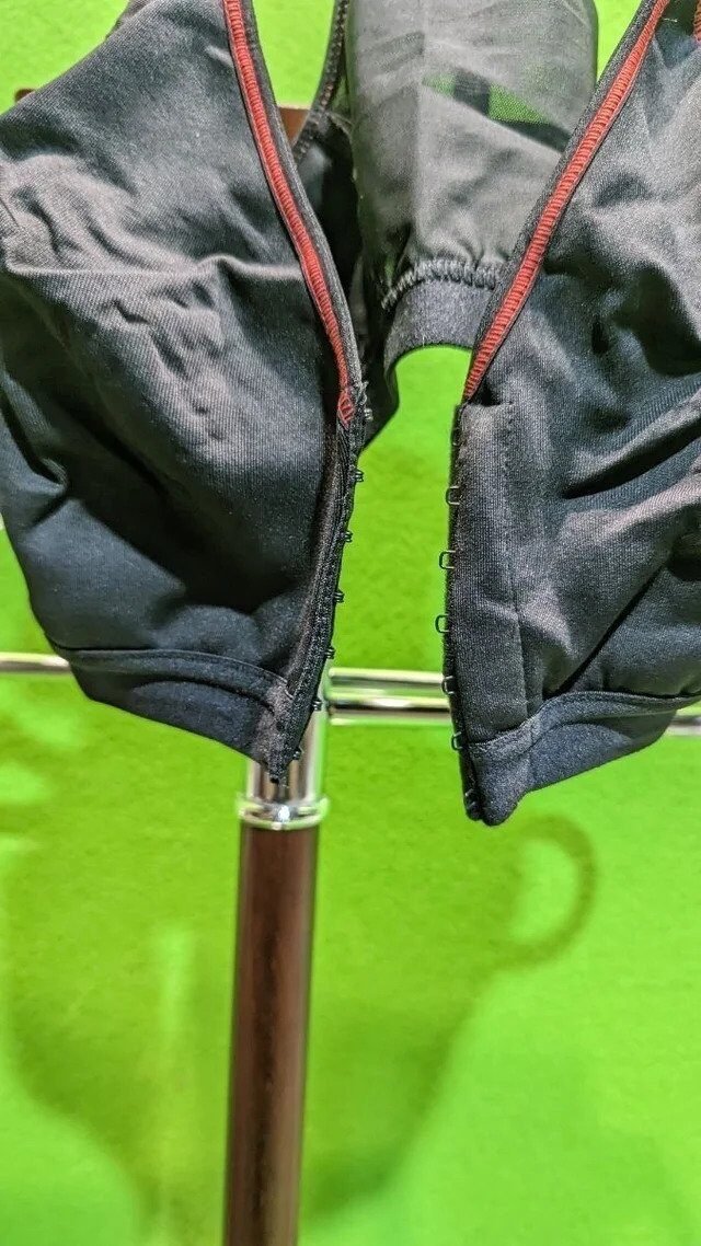 Foto 3 de Selene, Brasier Deportivo para Mujer en Microfibra