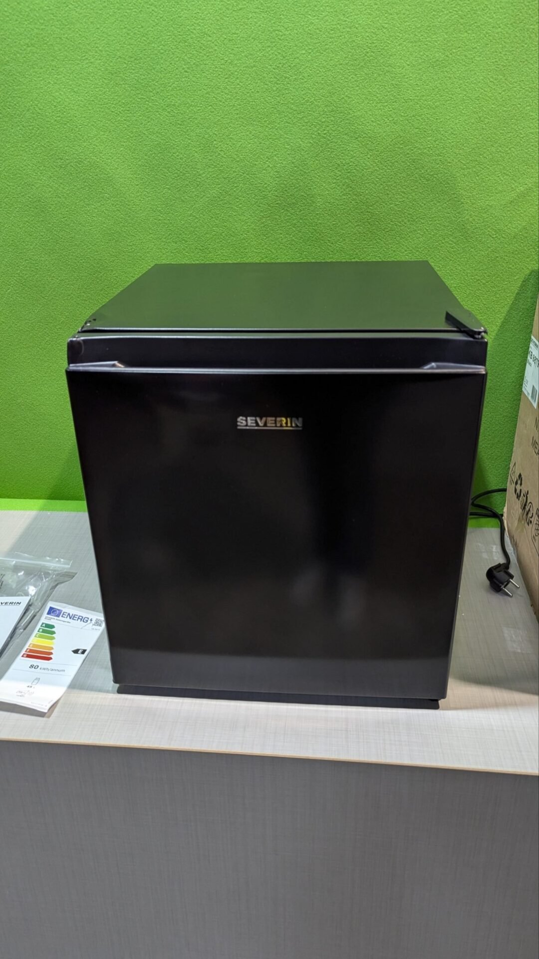 Foto 3 de SEVERIN Mini refrigerador con compartimento de baja temperatura, 45 litros