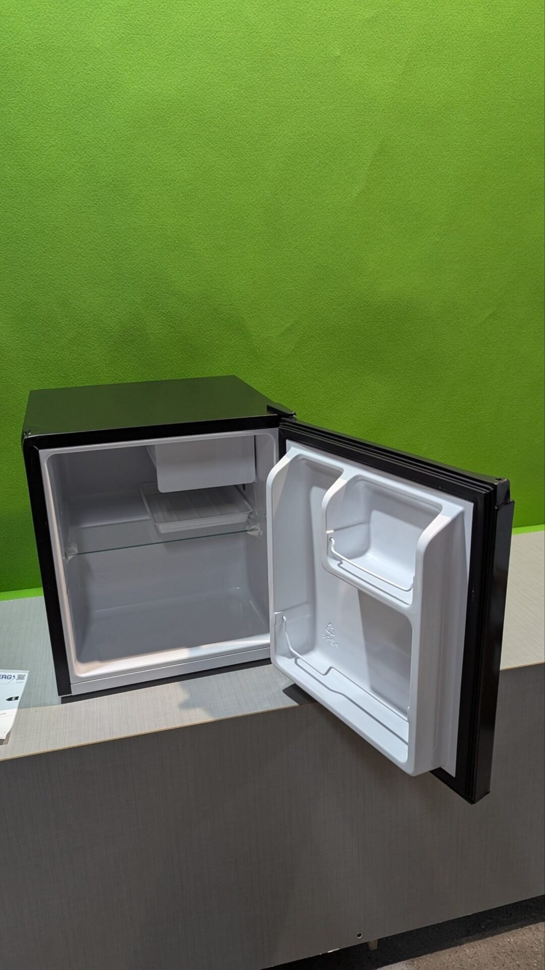 Foto 4 de SEVERIN Mini refrigerador con compartimento de baja temperatura, 45 litros