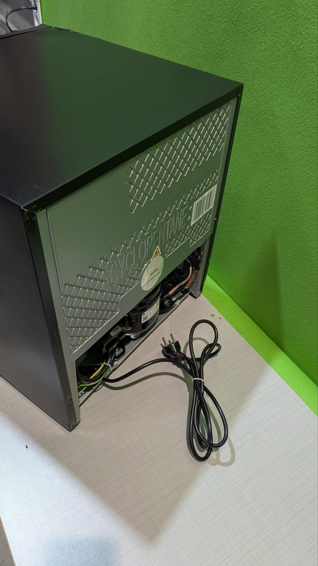 Foto 9 de SEVERIN Mini refrigerador con compartimento de baja temperatura, 45 litros