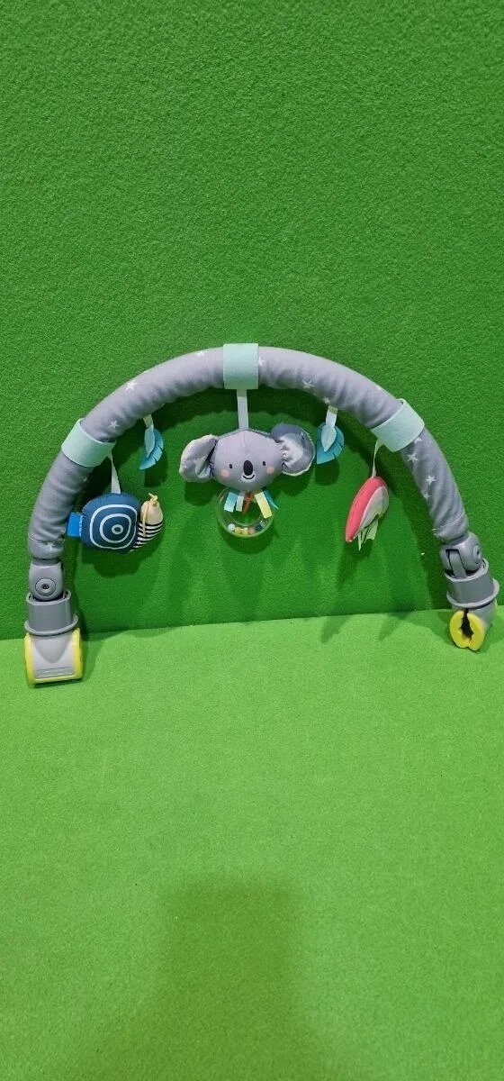 Foto 2 de Taf Toys – Arco de carrito koala Un arco de coche para bebé