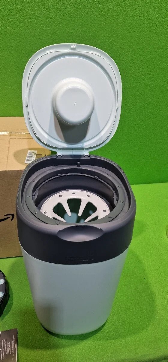 Foto 4 de Tommee Tippee – Contenedor para Pañales + 3 Repuestos