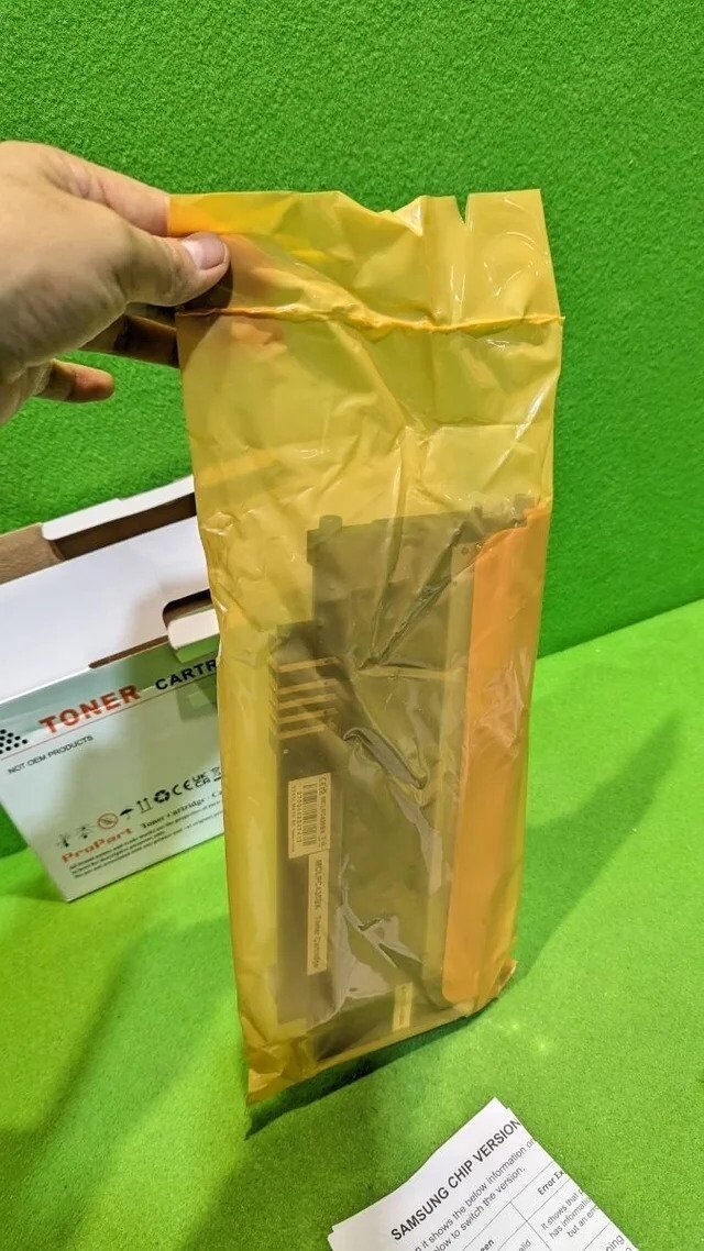 Foto 3 de Toner Compatible SAMSUNG CLPC430BK