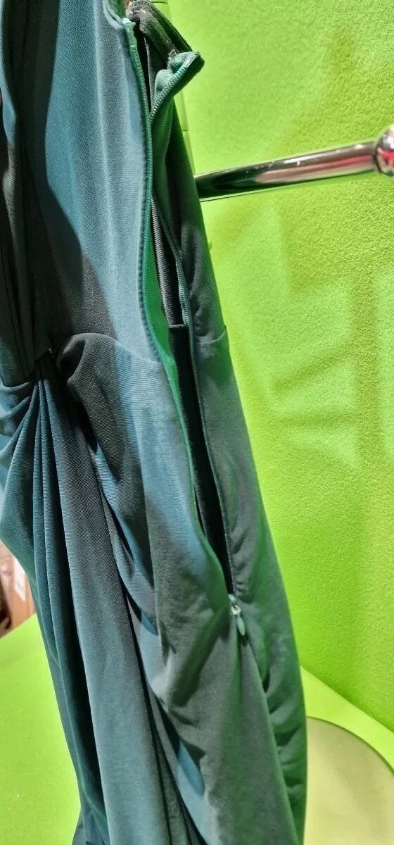 Foto 8 de Vestido de noche y fiesta Trendyol Talla 40