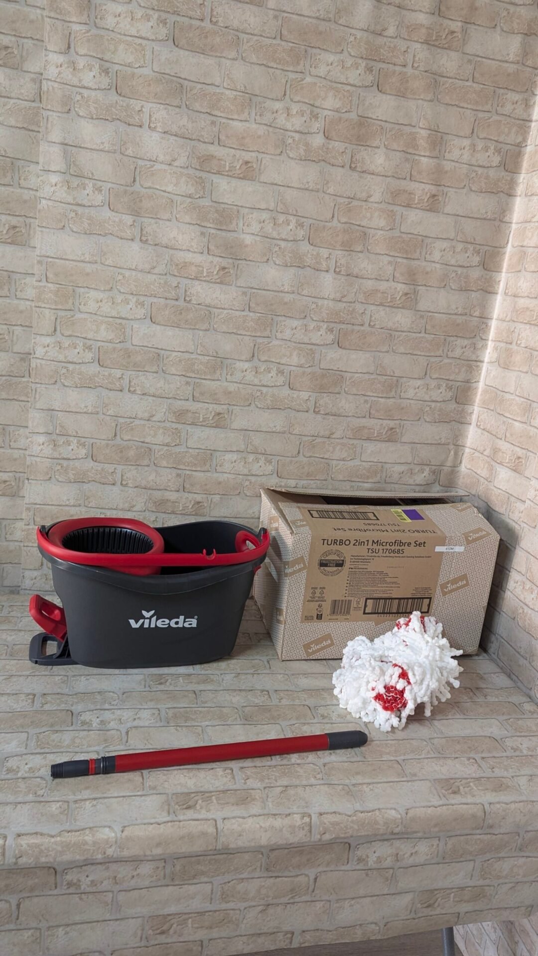 Foto 2 de Vileda Turbo – Juego de trapeador con Palo telescópico
