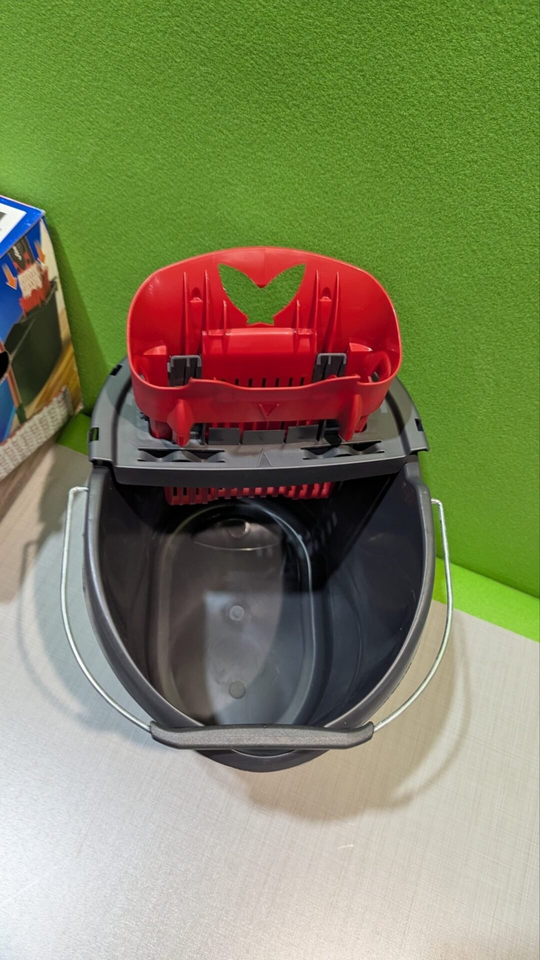 Foto 5 de Vileda Ultramax Trapeador de microfibras para Fregar y Cubo con escurridor